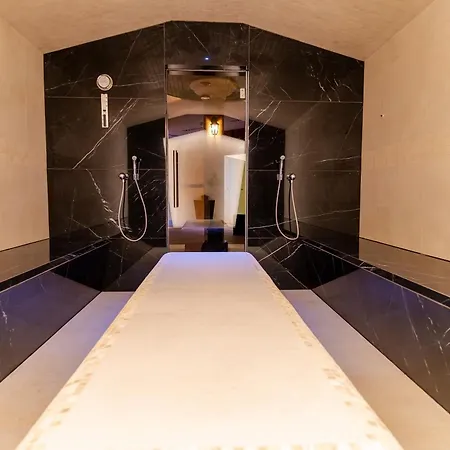 Hotel & Wellness Fitak****